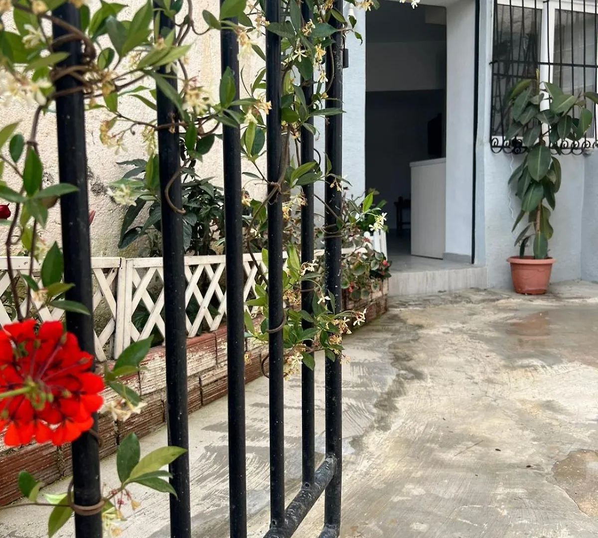 Apartment Nice Place Near The Beach Sarande Albania